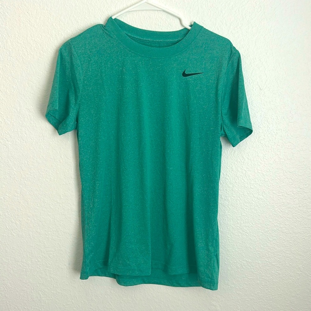 Dri-fit Nike tee